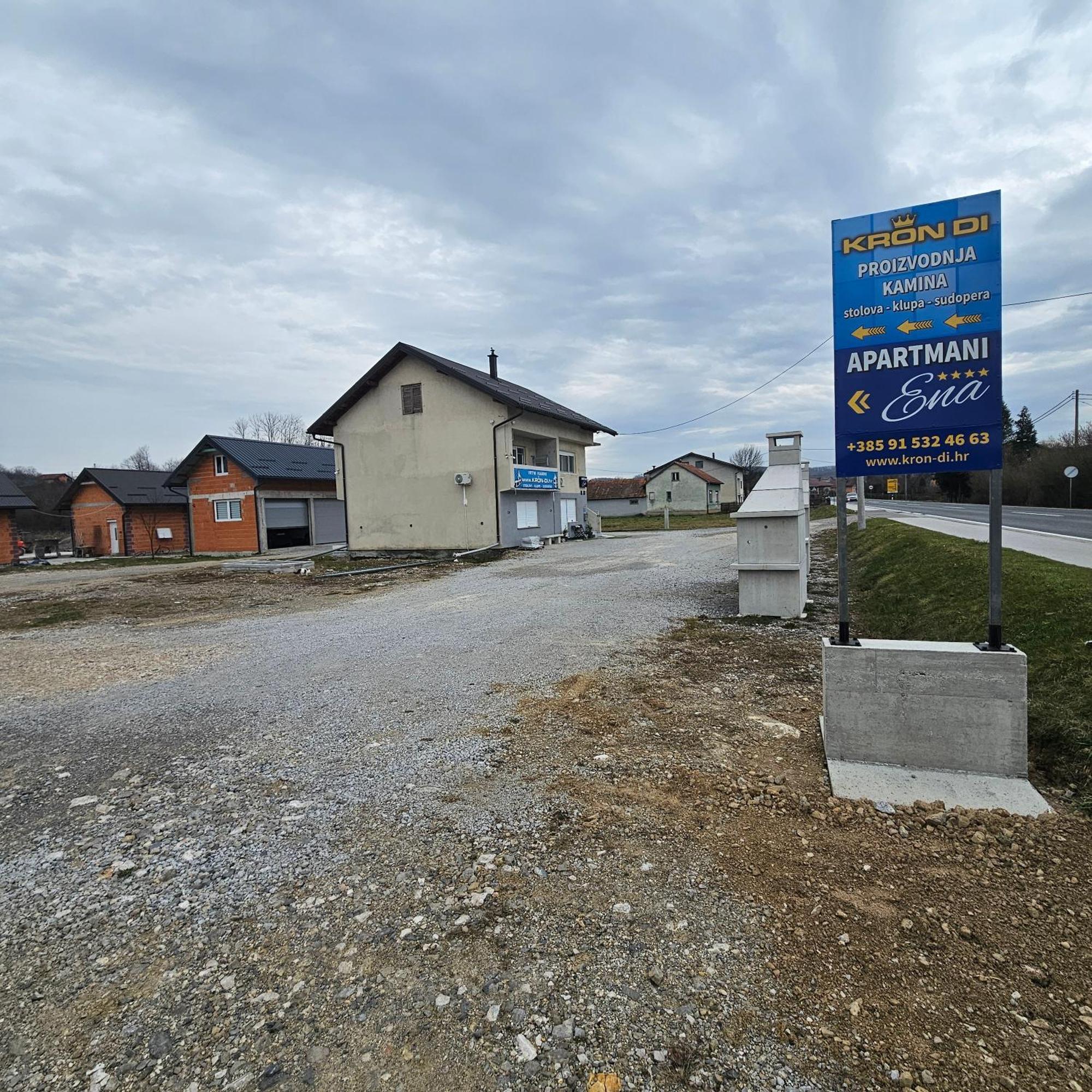 Ena1 & Ena2 -Big Free Parking Karlovac Exterior foto