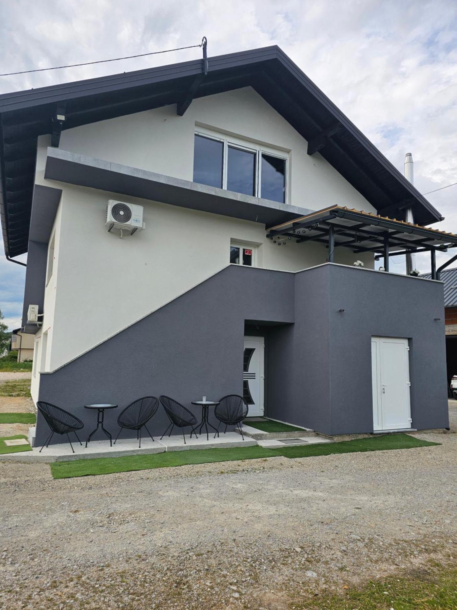 Ena1 & Ena2 -Big Free Parking Karlovac Exterior foto